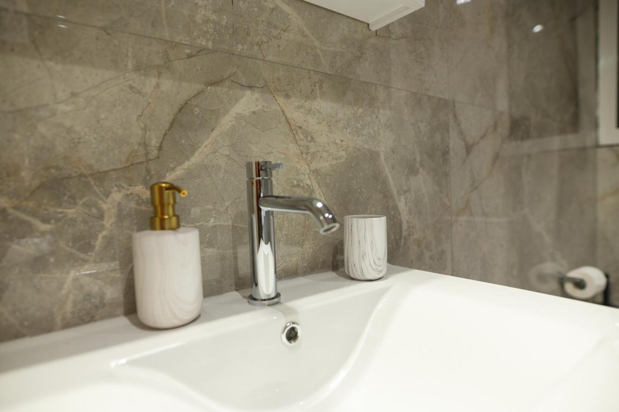 Ancient Forest Suite By Heeaven'S Hall Luxury Suites Alexandroúpolis Luaran gambar